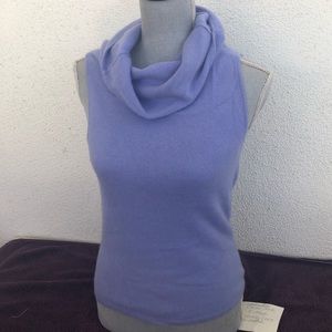 Cashmere sleeveless sweater